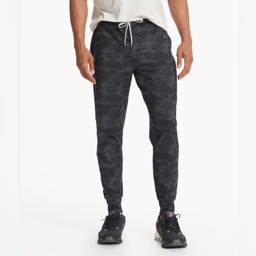 Vuori Sunday Performance Jogger Pants. Mens. Black Camo S - Picture 2 of 8